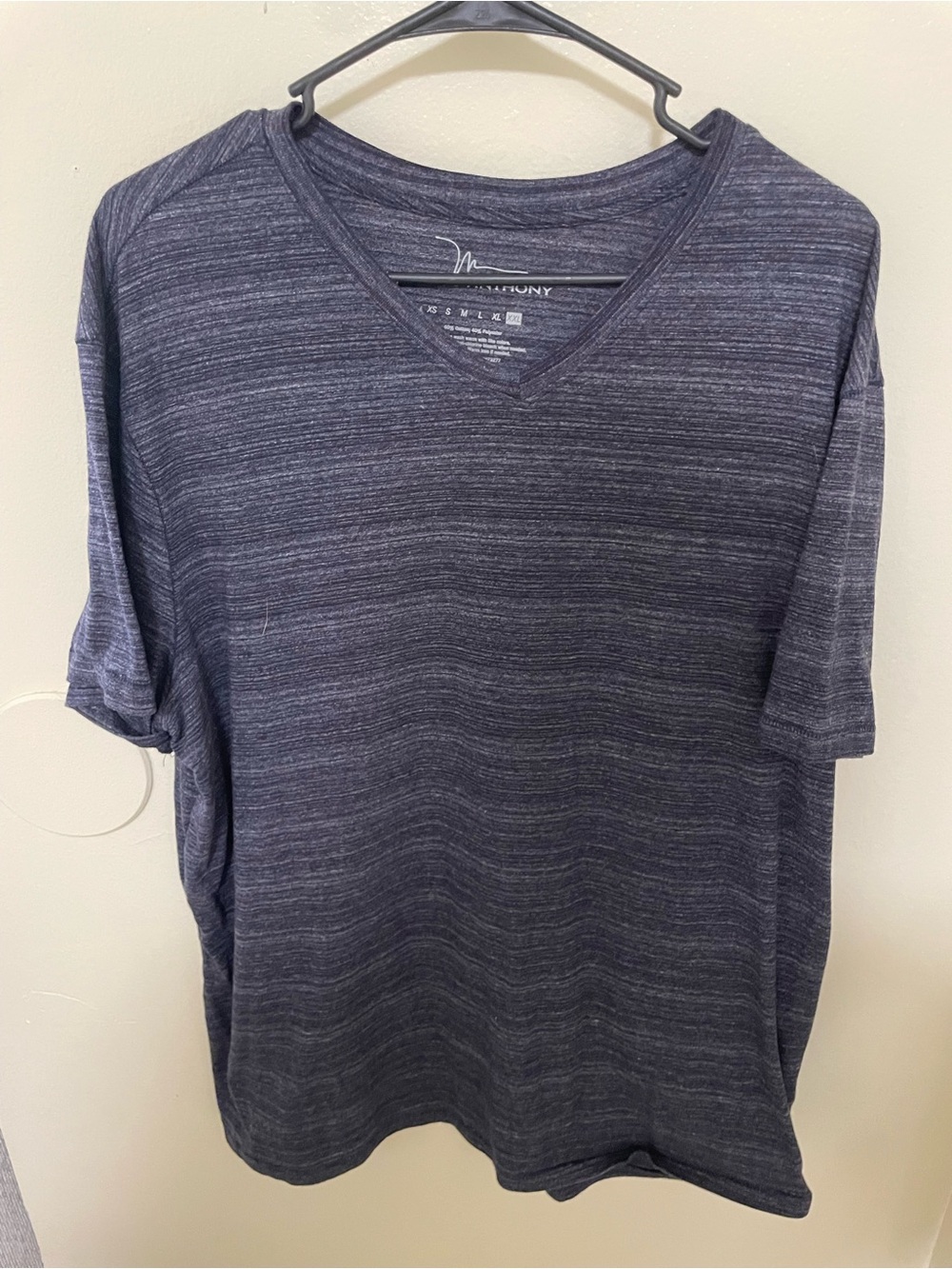 ✨Men’s Marc Anthony Vneck Tee Size XXL